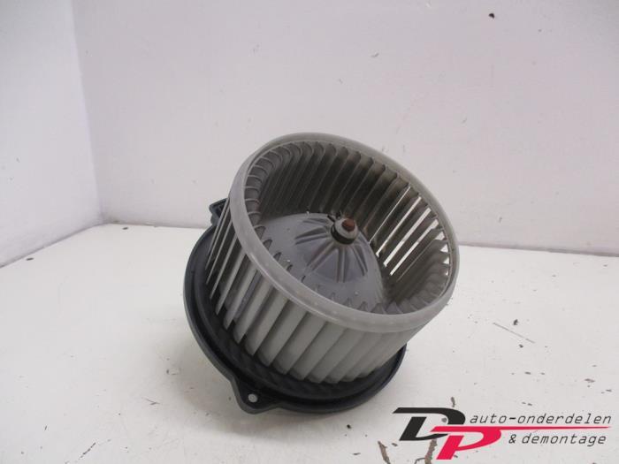 Kachel Ventilatiemotor van een Toyota Yaris, Gebruikt, -, -, Ophalen of Verzenden