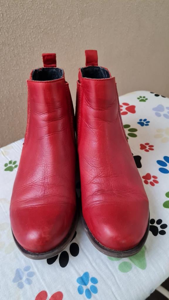 Rood leren laarsjes maat 37, Kleding | Dames, Schoenen, Lage of Enkellaarzen, Ophalen of Verzenden, GKM, Gedragen