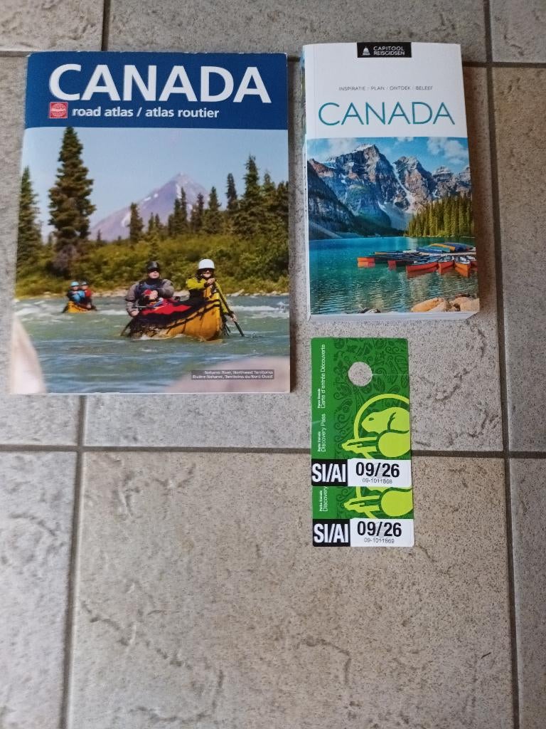 Canada, Gelezen, Capitool, Ophalen of Verzenden, Reisgids of -boek