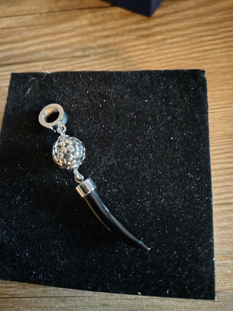 Nieuwe Leonardo Ivoren hanger, Overige materialen, Overige voorstellingen, Zwart, Nieuw