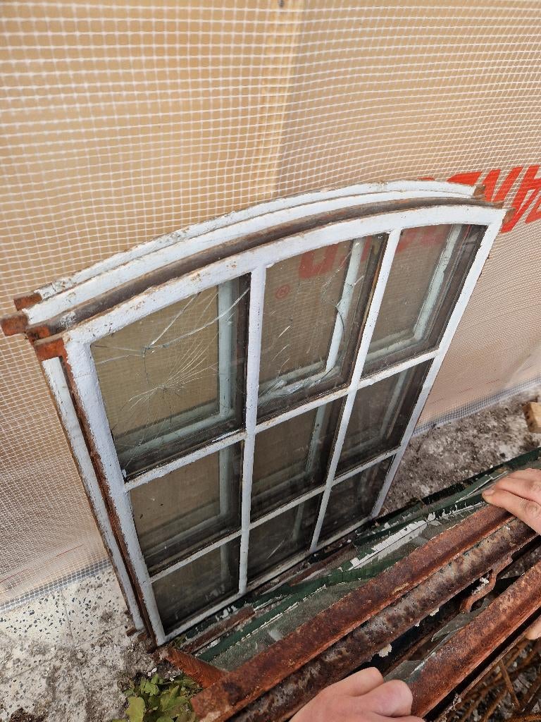 Gietijzer stal / schuur ramen, Ophalen