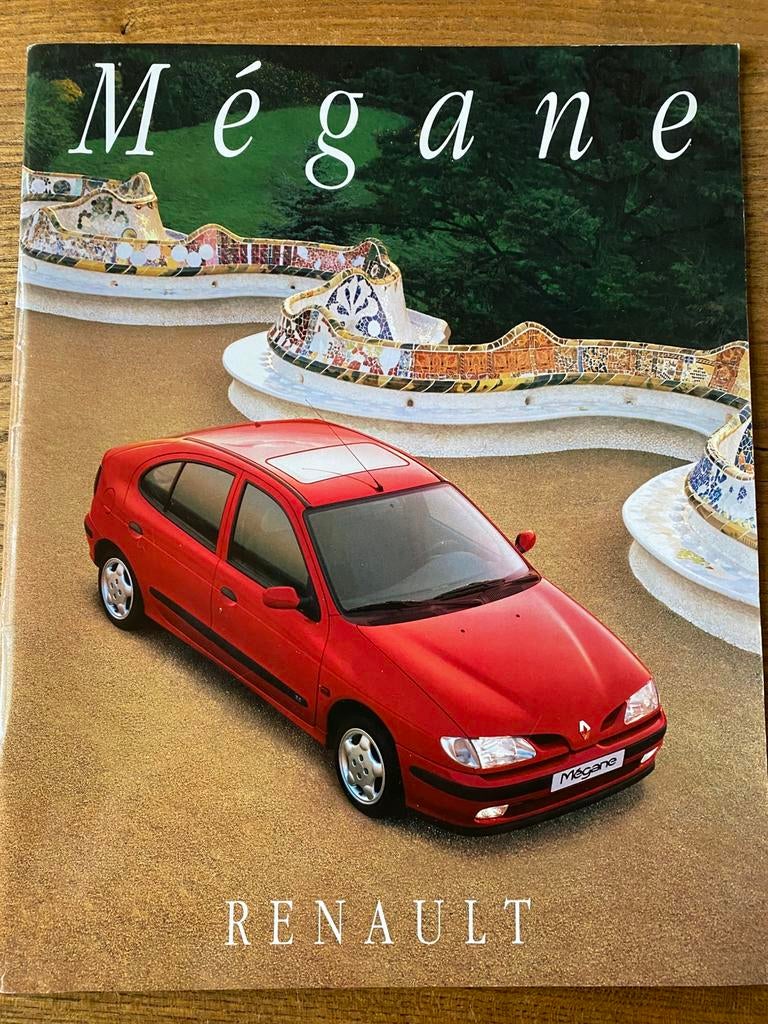 RENAULT Mégane - 1996 luxe Autofolder, Verzenden, Zo goed als nieuw, Renault