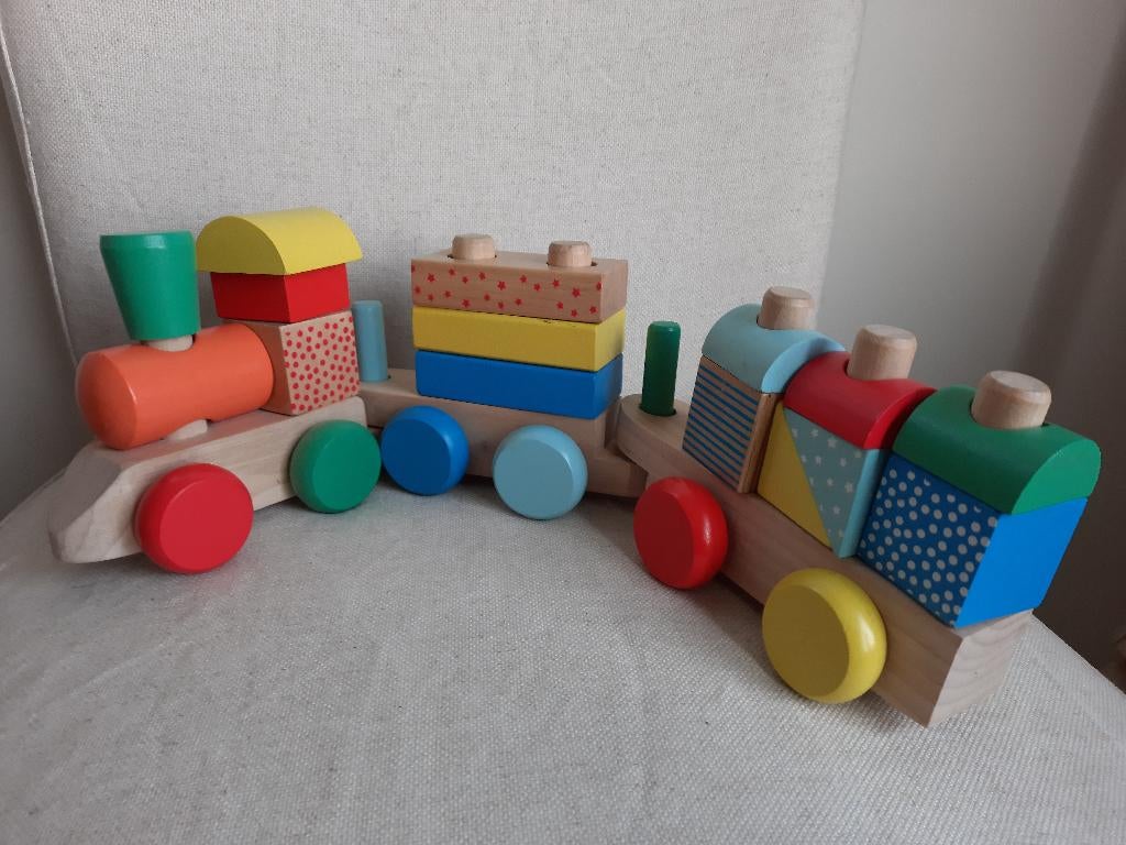 HEMA houten vormen trein locomotief met twee wagons, Kinderen en Baby's, Speelgoed | Houten speelgoed, Ophalen of Verzenden