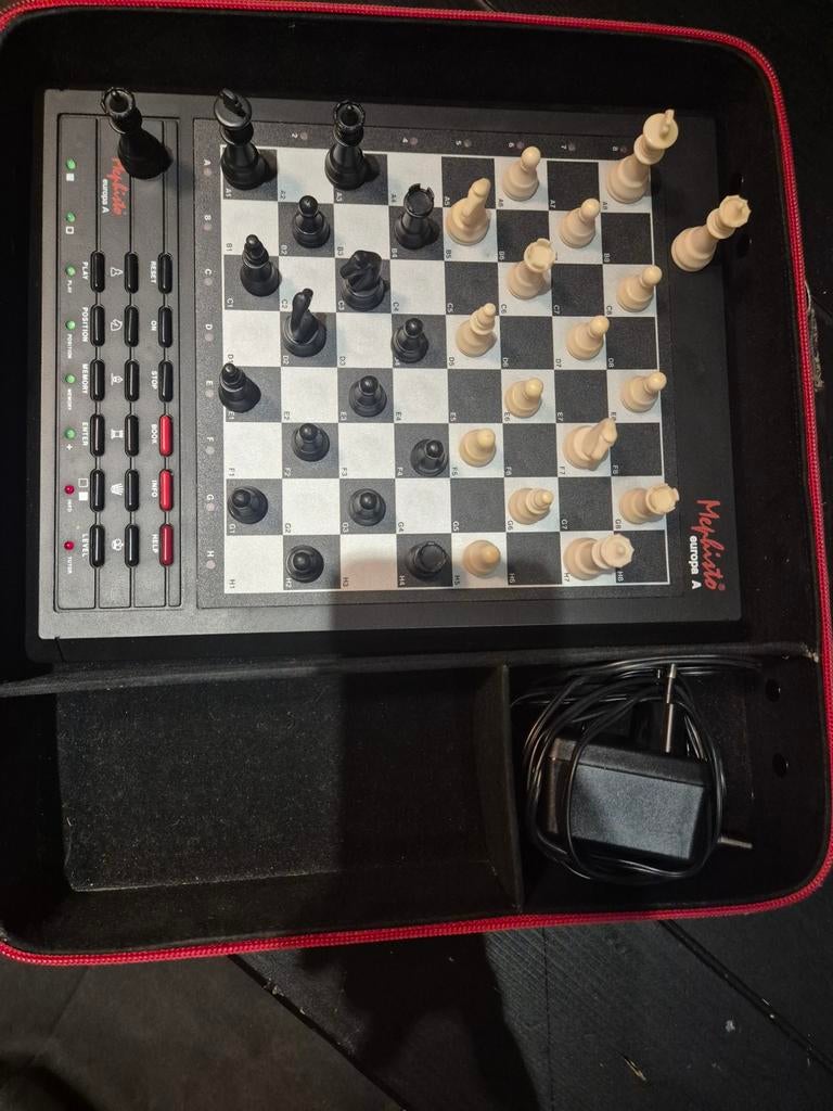 Mephisto Europa A elektronisch schaakbord., Ophalen of Verzenden, Gebruikt