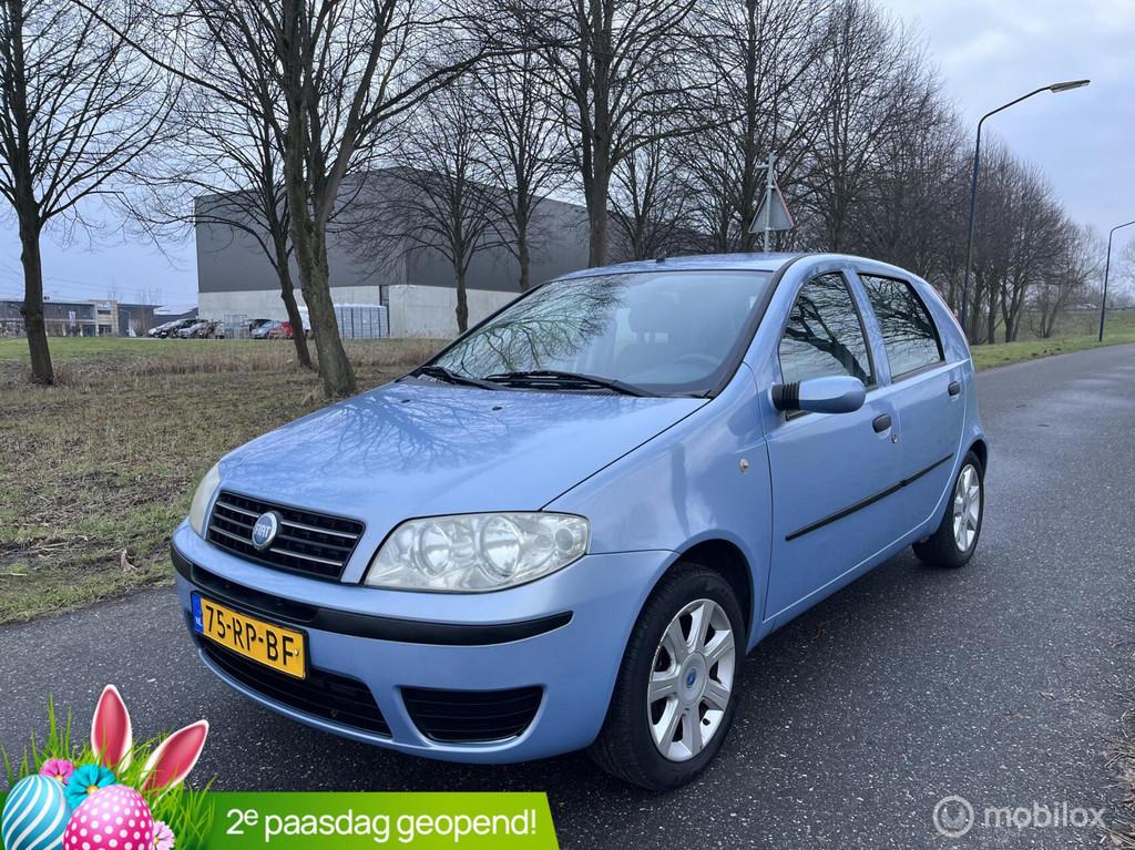Fiat Punto 1.4-16V Dynamic*PARKEERSENSOR*CRUISE CONTROL*AIRC, Voorwielaandrijving, Stof, Zwart, Origineel Nederlands