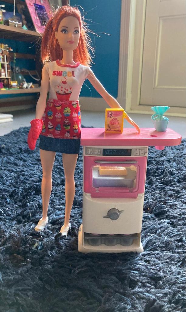 Barbie bakset met pop, Kinderen en Baby's, Ophalen of Verzenden, Gebruikt, Barbie