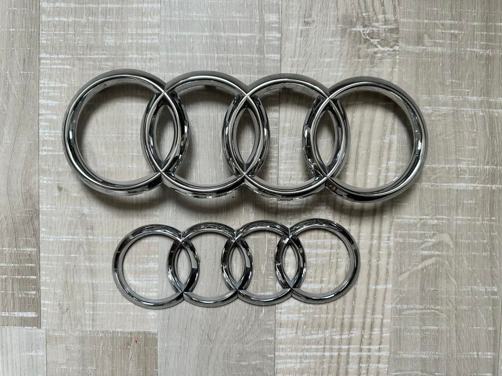 Chrome Audi Q3 logo, Ophalen of Verzenden, Audi