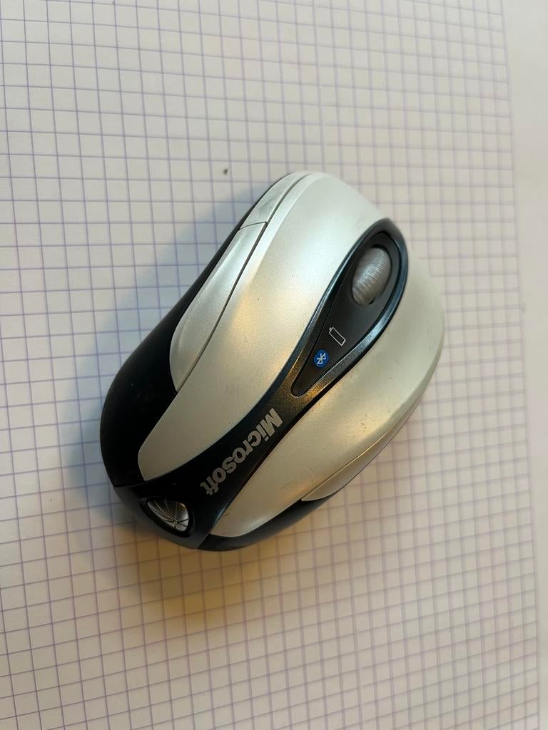 Microsoft Bluetooth en radio muizen, Computers en Software, Muizen, Ophalen, Gebruikt, Draadloos, Muis