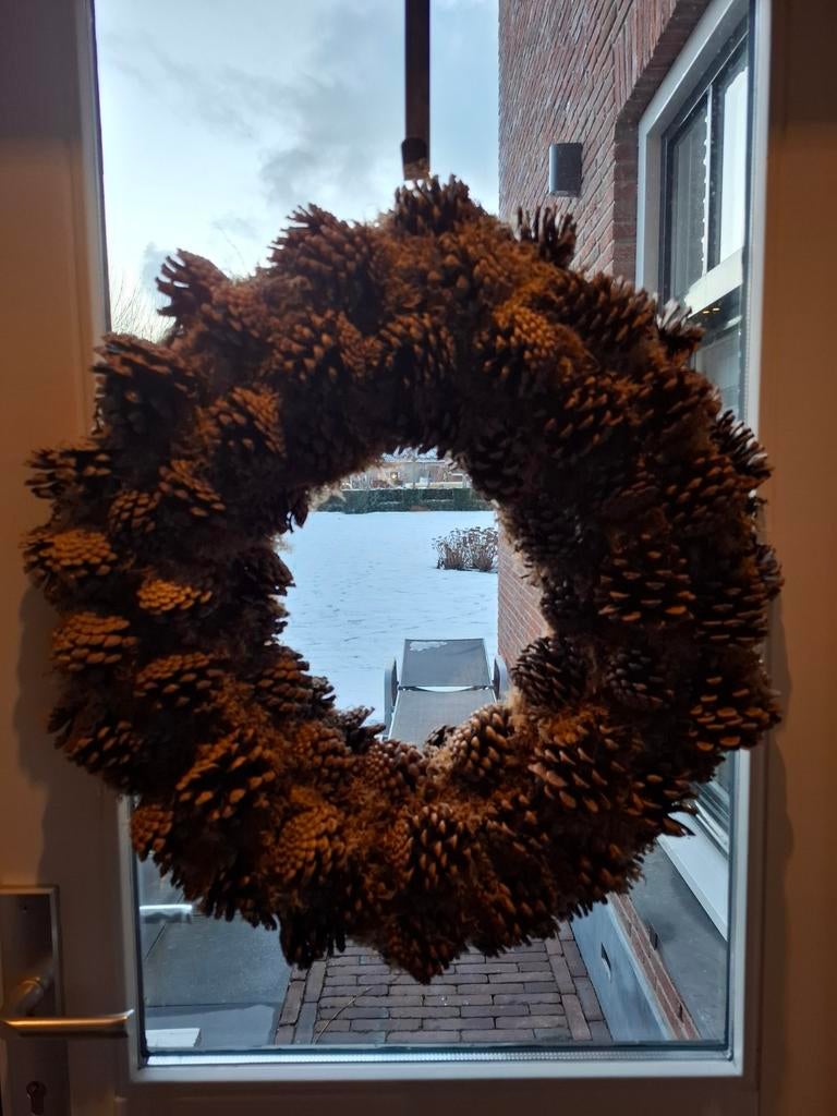 Dennenappel krans, Ophalen of Verzenden