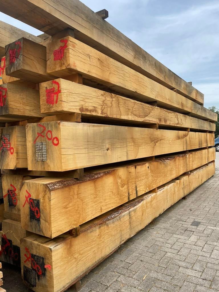 Eiken balken 20x20, 25x25, 30x30, 40x40cm lengtes tot 9m, Ophalen of Verzenden, Zo goed als nieuw, 250 cm of meer, Balken