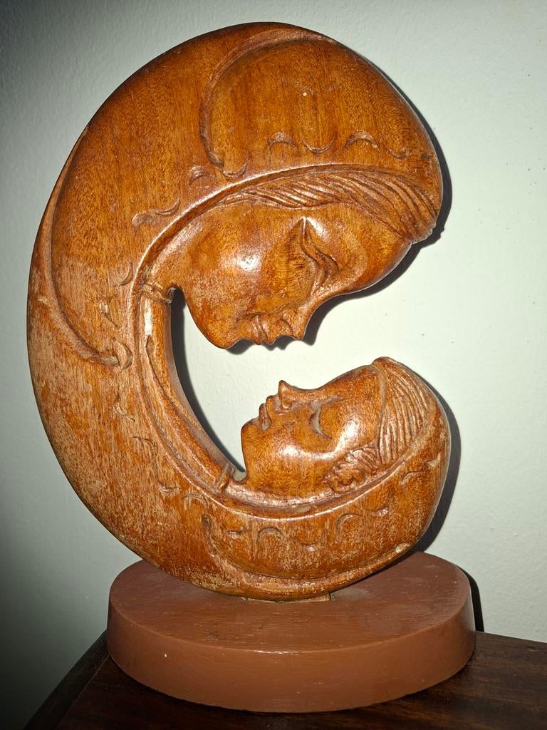 Houten beeld van verbondenheid – liefde, bescherming/eenheid, Antiek en Kunst, Kunst | Beelden en Houtsnijwerken, Ophalen of Verzenden