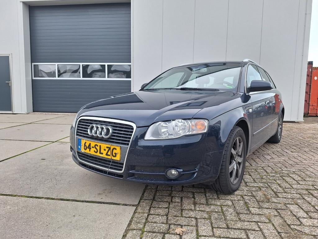 Audi A4 2.0 96KW Avant AUT 2006 Blauw, Auto's, Audi, 74 €/maand, 4 cilinders, 1984 cc, Blauw