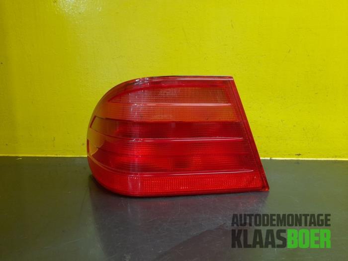 Achterlicht links van een Mercedes 200 - 500, Ophalen of Verzenden, 12 maanden garantie, Gebruikt, Mercedes-Benz