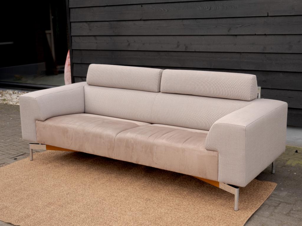 Leolux Howlo | 3-zits/220cm design bank | stof, Driepersoons, 75 tot 100 cm, Ophalen of Verzenden, Zo goed als nieuw