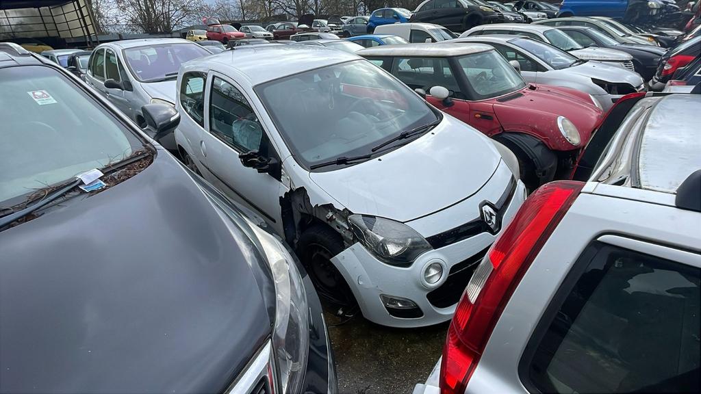 Te koop Renault Twingo in onderdelen, Auto-onderdelen, Ophalen of Verzenden, Gebruikt, Renault