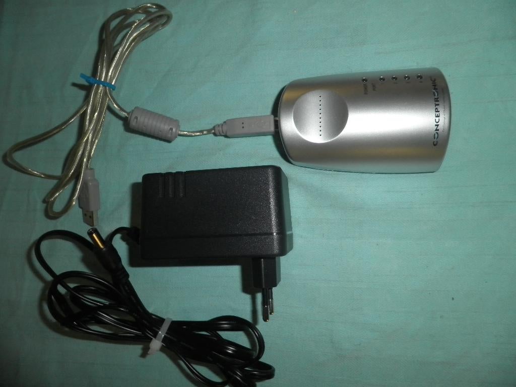 USB Hub met 4 poorten, Ophalen of Verzenden, Nieuw, 4 GB