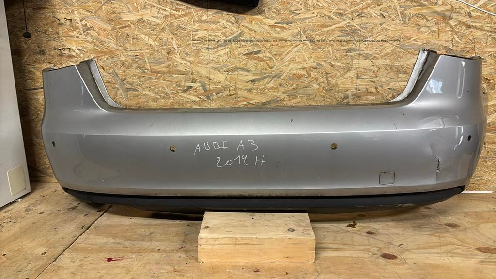 Audi A3 achterbumper, Ophalen