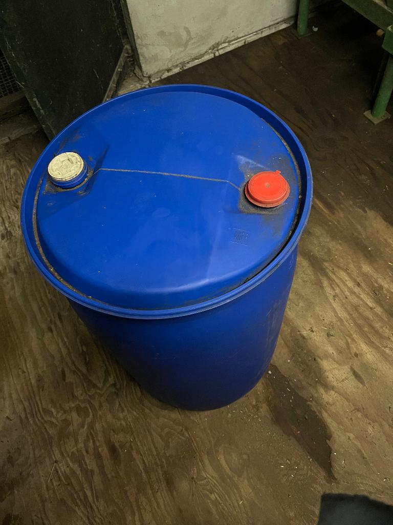 Drum, 200 liter vaten, regenton, 150 liter of meer, Ophalen, Zo goed als nieuw, Kunststof