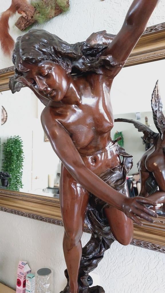 Prachtige engel beeld op marmer voet, Ophalen