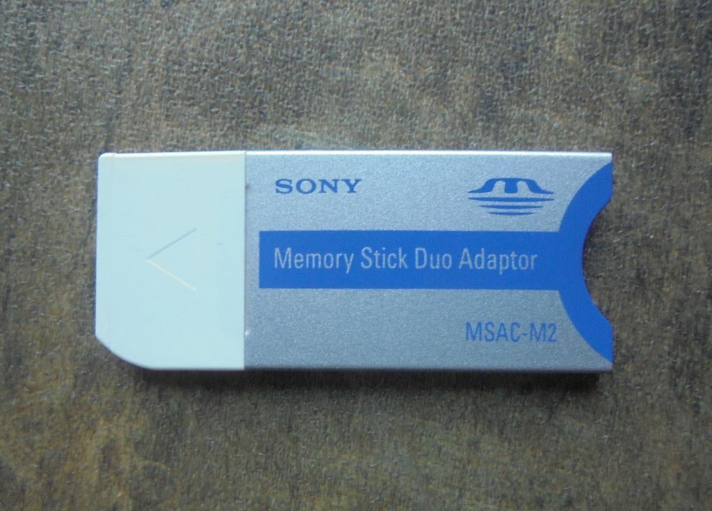 Sony Memory Stick Duo Adaptor voor PSP (zie foto's), 1 speler, Ophalen of Verzenden, Gebruikt, Vanaf 3 jaar