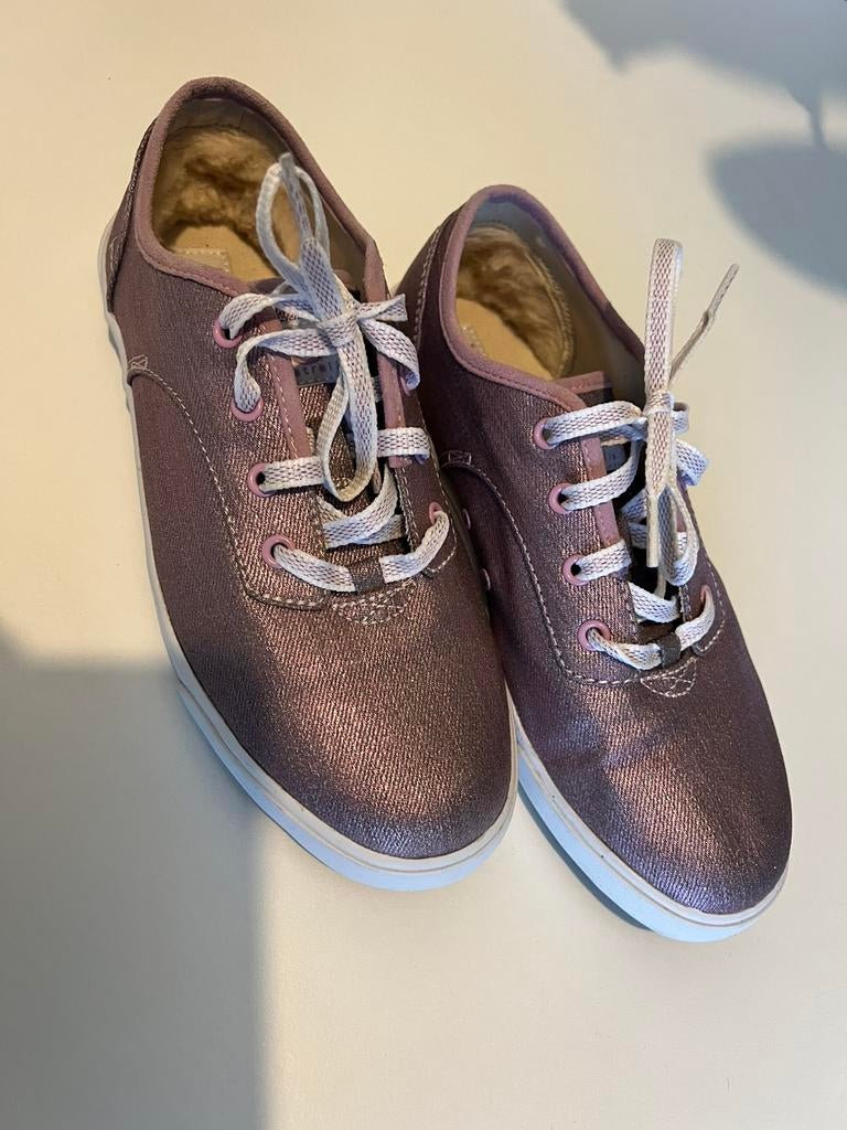 Nieuwe UGG roze/paarse gympen (37), Nieuw, Ophalen of Verzenden, Sneakers of Gympen, Roze