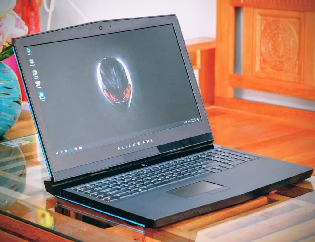 Alienware 17r5 i9 8950hk gtx 1070 8gb, Computers en Software, Windows Laptops, Ophalen, Zo goed als nieuw, 15 inch, 2 tot 3 Ghz