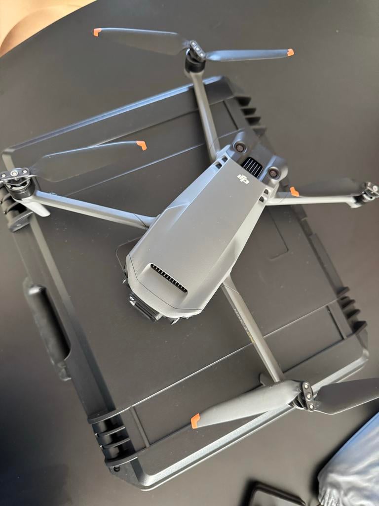 DJI Mavic 3 Cine Pro, Audio, Tv en Foto, Drones, 250 tot 900 gram, 30 tot 45 minuten, Ophalen of Verzenden, Zo goed als nieuw