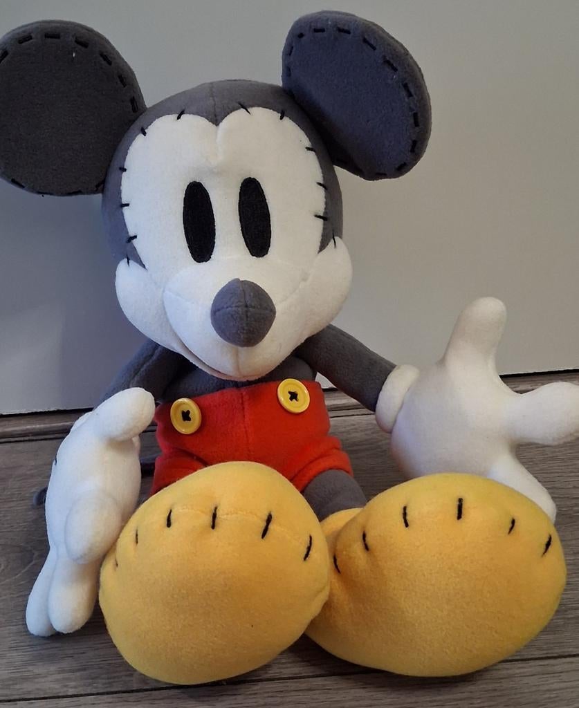 Disney mickey mouse knuffel, Verzamelen, Disney, Ophalen of Verzenden, Mickey Mouse, Zo goed als nieuw, Knuffel