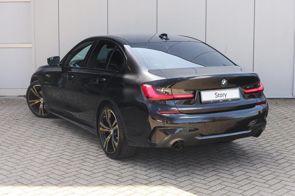 BMW 3 Serie 320i Executive M Sport Automaat / Sportstoelen /, Achterwielaandrijving, Gebruikt, 4 cilinders, 1435 kg