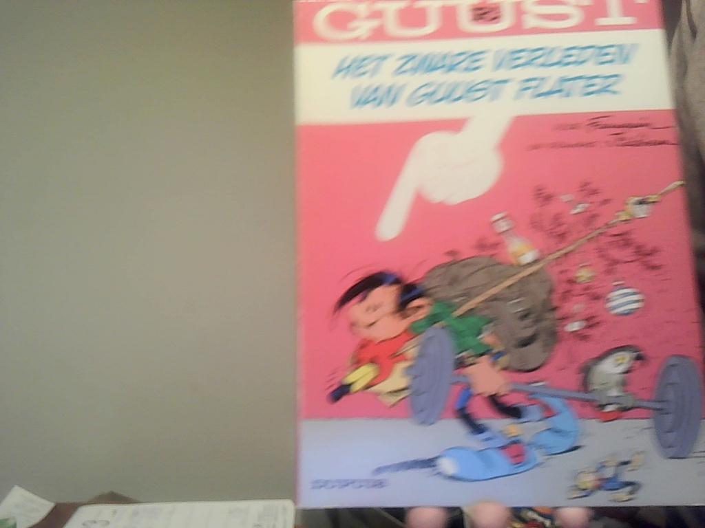 guust r 5 het zware verleden van guust flater uit 1986, Eén stripboek, Ophalen of Verzenden, Zo goed als nieuw