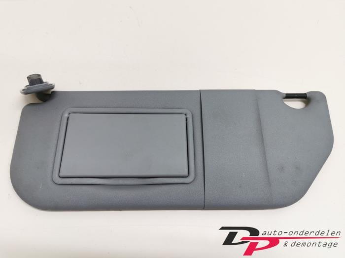 Zonneklep van een Peugeot 106, Gebruikt, -, -, Ophalen of Verzenden