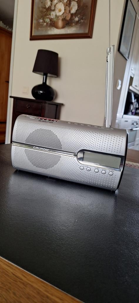 Grundig City FM Radio - Draagbare PLL Synthesizer Radio, Audio, Tv en Foto, Radio's, Ophalen of Verzenden, Gebruikt, Radio