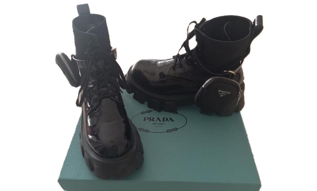 Prada Monolith Bootleg laarzen met afneembare pouch zwart, Kleding | Dames, Schoenen, Hoge laarzen, Prada, Zwart, Ophalen of Verzenden