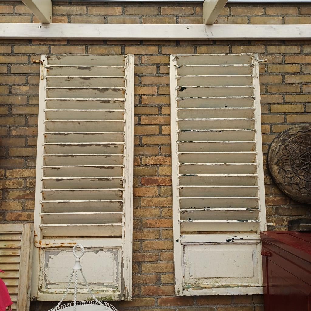 Zware brocante witte luiken brocant frans, Ophalen