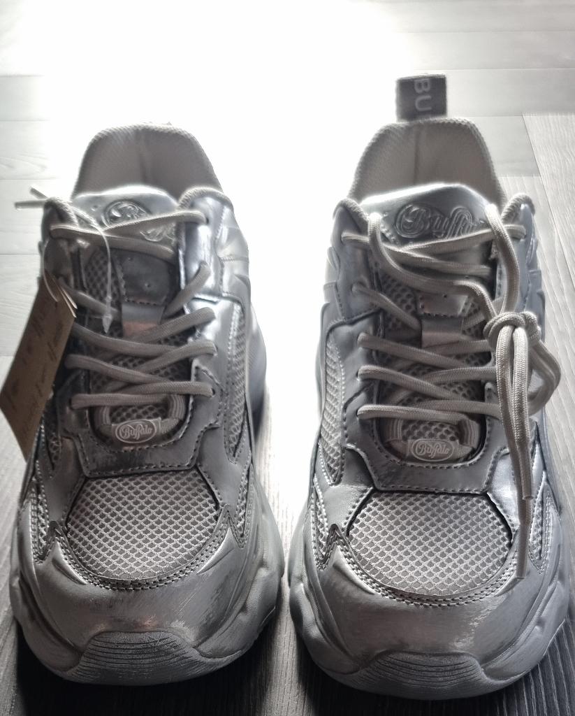 Buffalo Gianna one, Nieuw, Ophalen of Verzenden, Sneakers of Gympen, Grijs