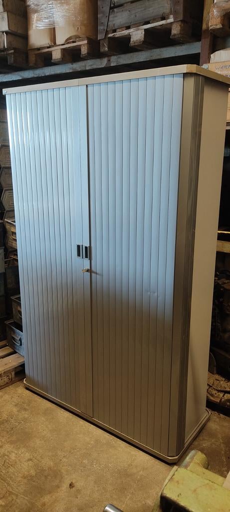 Metalen roldeurkast met 4 legplanken - Grijs, Ophalen, Gebruikt, Info@doldersumbv.nl, Garstweg 20 westerhaar