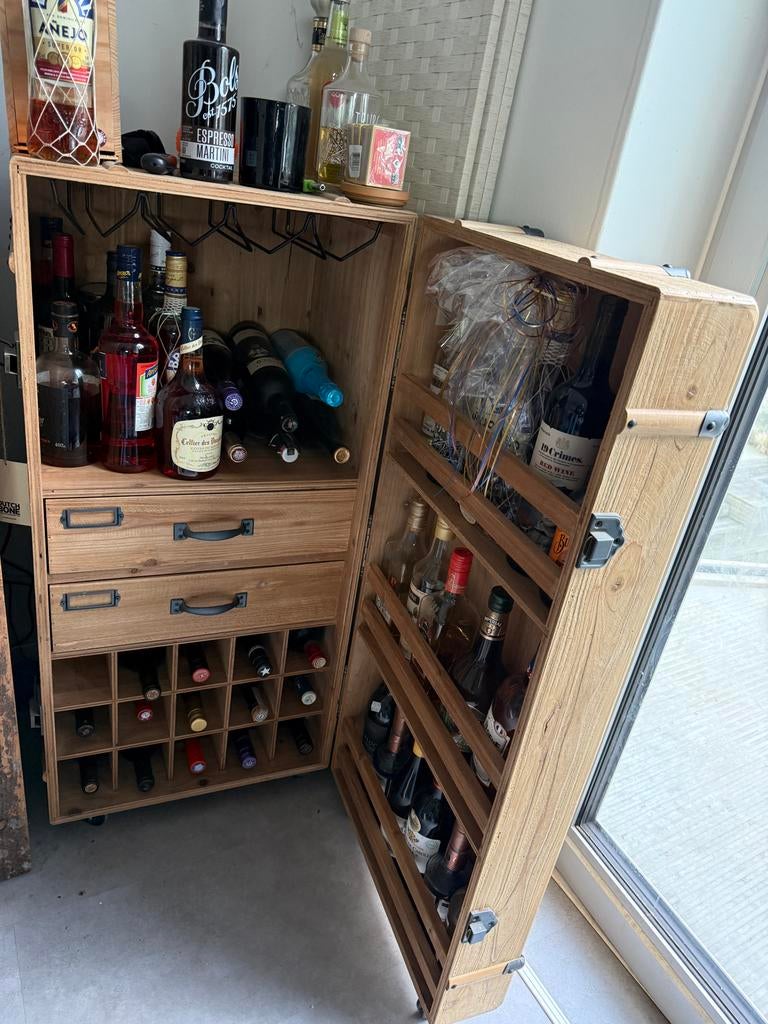 Houten drankenkabinet op wieltjes TEAB, inclusief inhoud, Ophalen, Gebruikt, 15 tot 25 flessen, 75 cm of meer