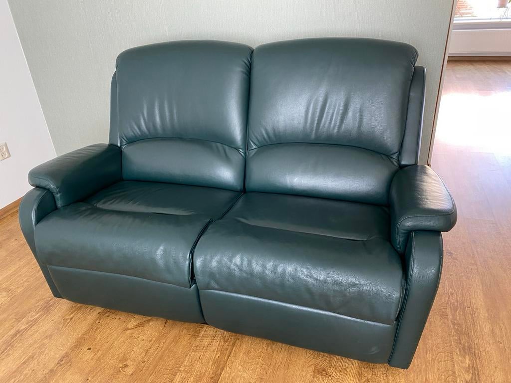 2-zits lederen groene bank, Huis en Inrichting, Ophalen, 150 tot 200 cm, Tweepersoons, Zo goed als nieuw