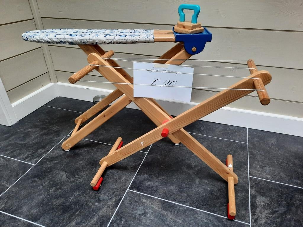 Houten wasrek + strijkplank + strijkbout, Ophalen