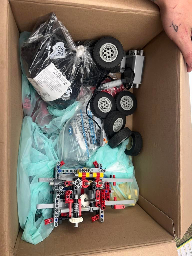 Lego 8258 crane truck, Kinderen en Baby's, Ophalen of Verzenden, Zo goed als nieuw, Complete set, Lego