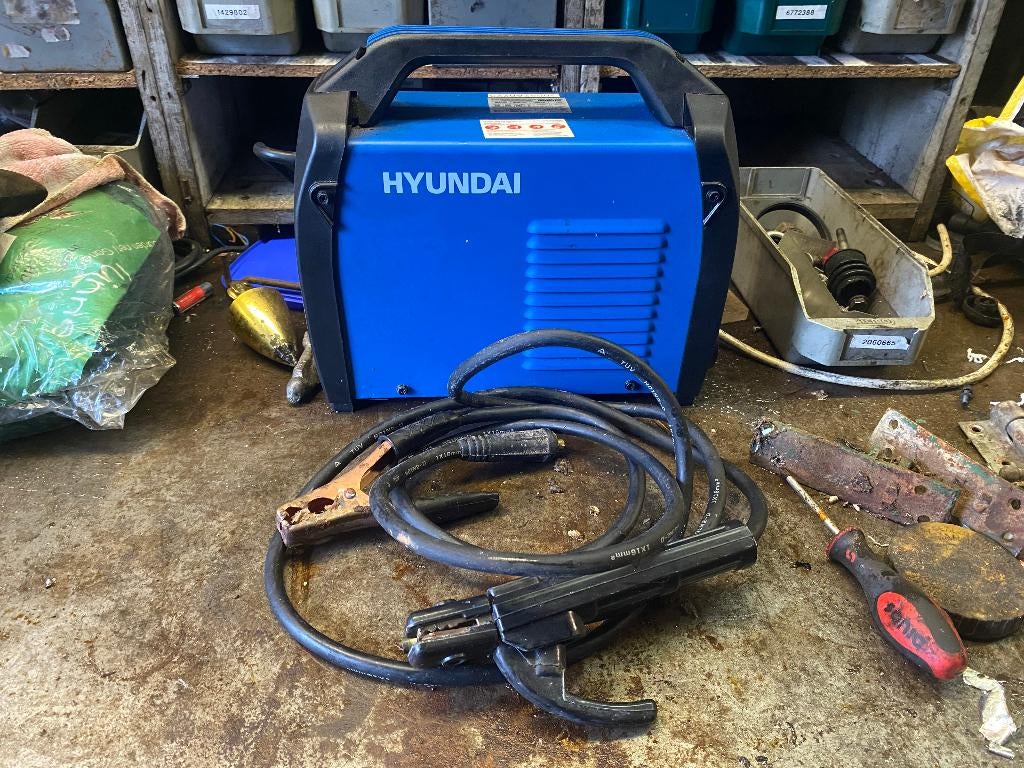 hyundai lasapparaat, Doe-het-zelf en Verbouw, Gereedschap | Lasapparaten, Ophalen of Verzenden, Zo goed als nieuw, 150 tot 250 ampère