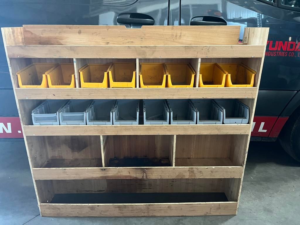 Bedrijfswageninrichting kast, Ophalen