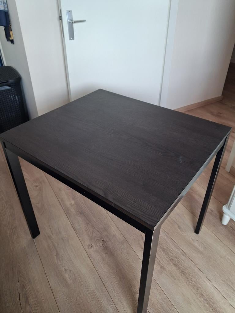 Donkerbruine eettafel met metalen onderstel, Ophalen, Nieuw, 50 tot 100 cm, 50 tot 100 cm