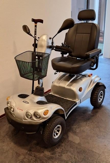 Scootmobiel Mango Lion 4 Zilver met nieuwe accu, Ophalen, Zo goed als nieuw, 16 km/u of meer, Mango