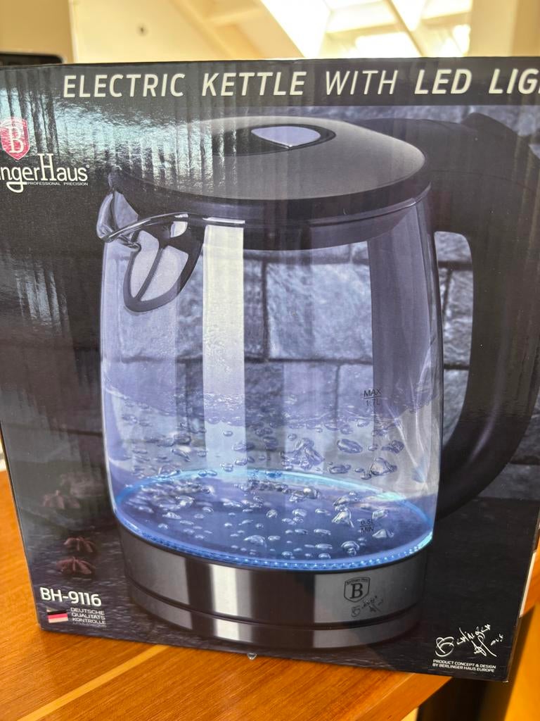 Berlinger Haus Waterkoker met LED Licht - BH-9116, Witgoed en Apparatuur, Waterkokers, Nieuw, 1 tot 2 liter, Draadloos, Ophalen