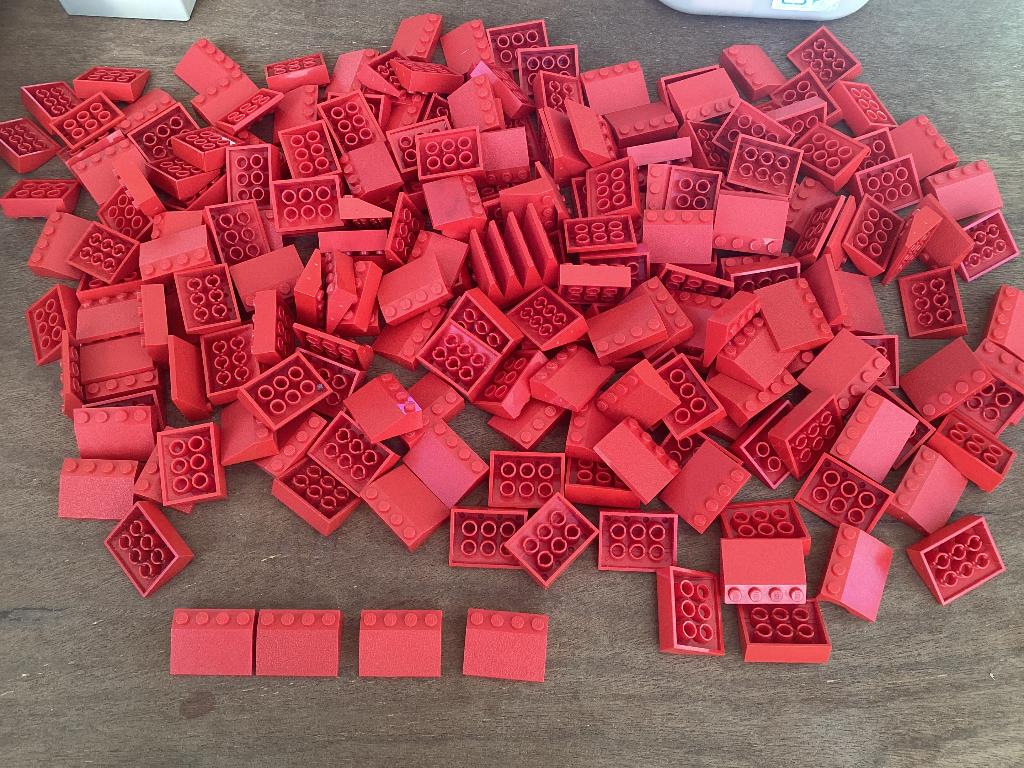 Lego: Partij RODE dakstenen (schuine stenen) 33gr 3x4, Ophalen of Verzenden, Gebruikt, Losse stenen, Lego