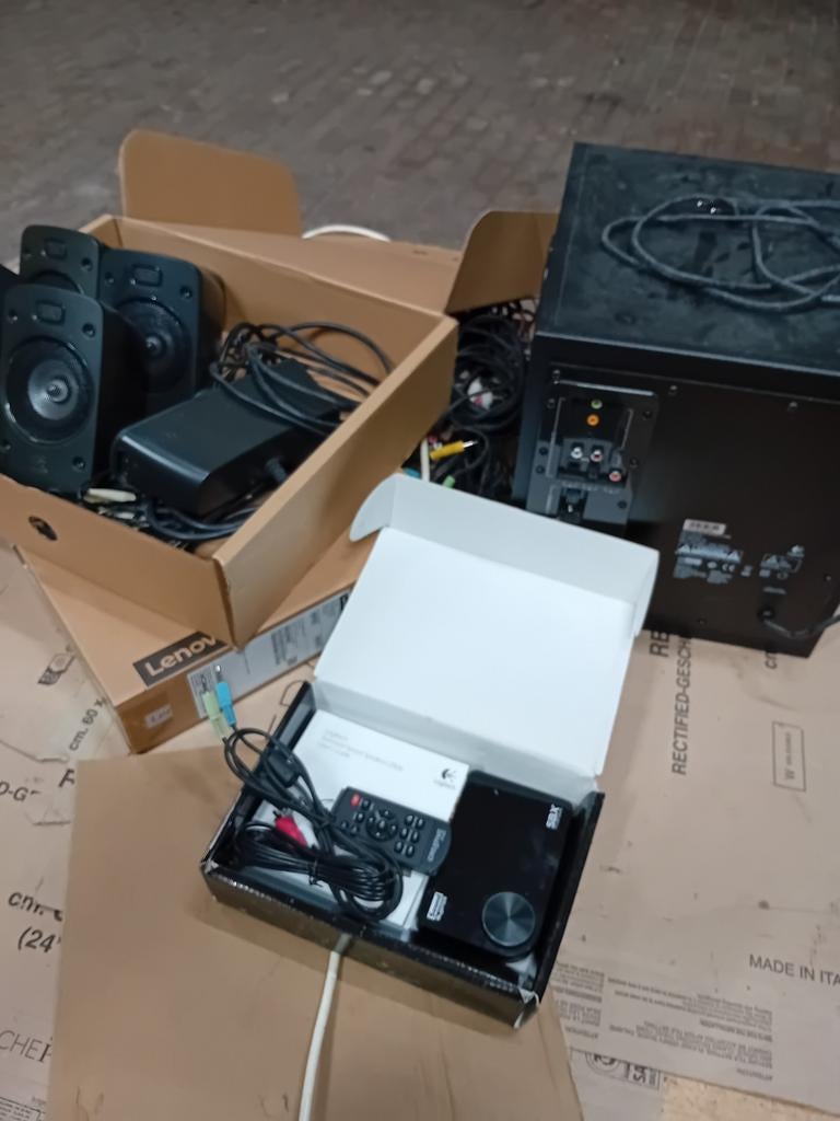 Logitech Z906 Surround sound speakers, Ophalen, Gebruikt, Complete surroundset, Overige merken