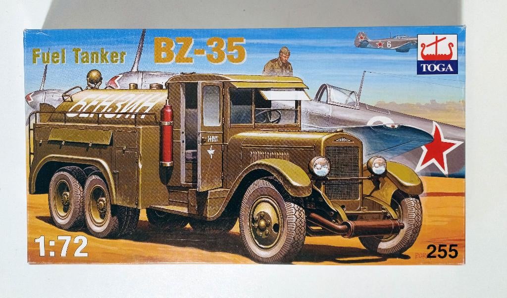 Toga 1/72 Russian Fuel Tanker BZ35, Overige merken, 1:50 of kleiner, Ophalen of Verzenden, Zo goed als nieuw