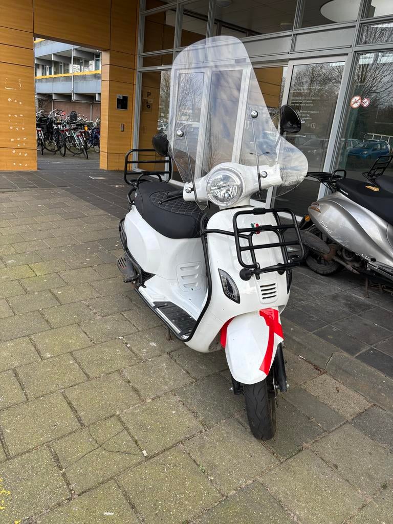 GTS Toscane scooter - Wit, Overige merken, Gebruikt, Ophalen of Verzenden, Benzine