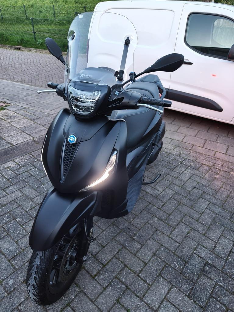 Piaggio Beverly 400